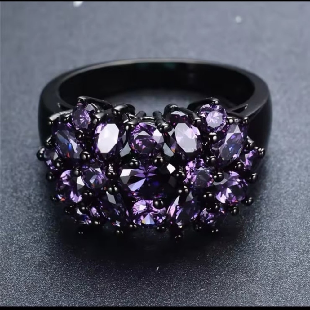 Silver Plated Ruby Red Hematite Finish Size 8 Ring - image 6